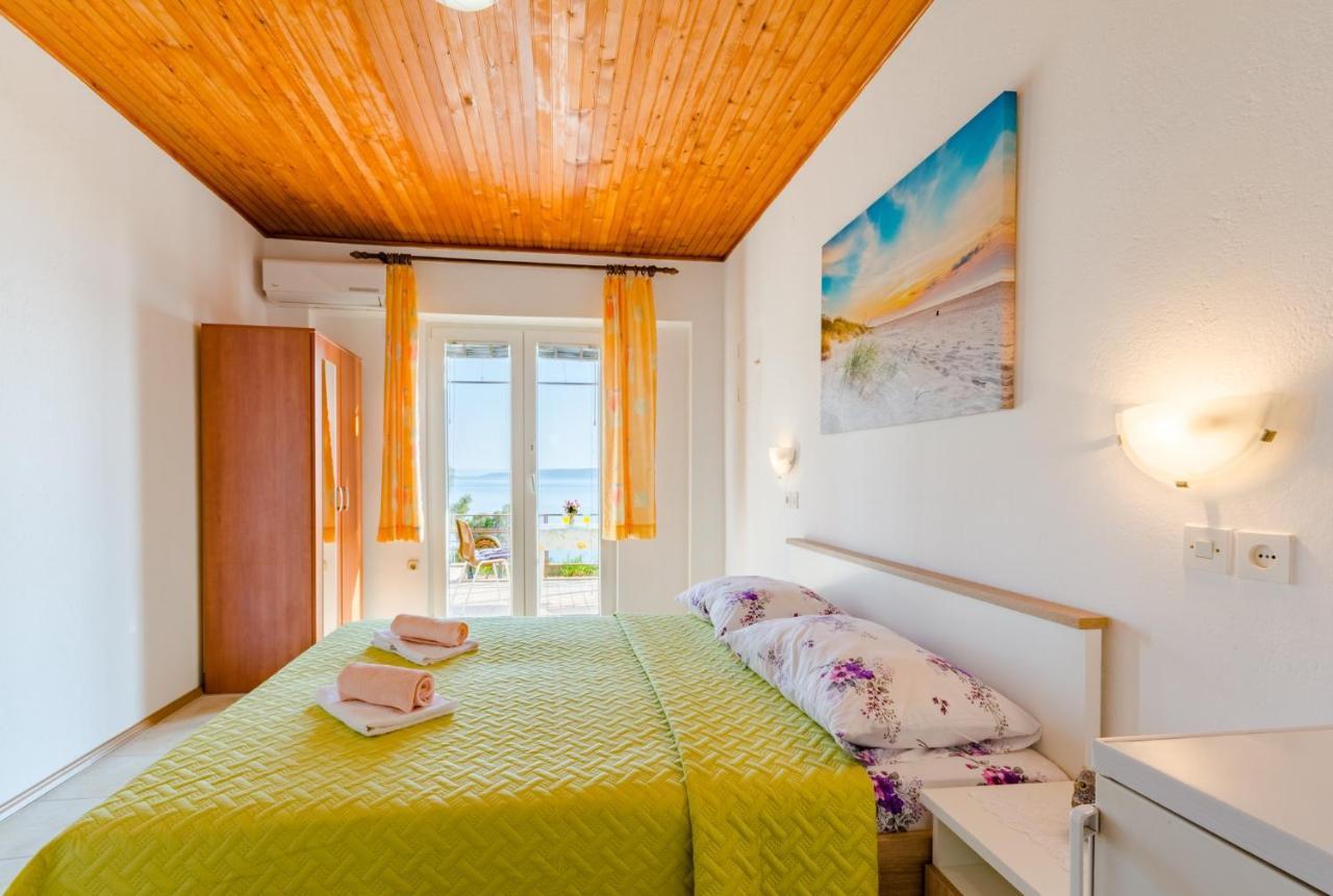 Rooms Sani Brela Rum bild