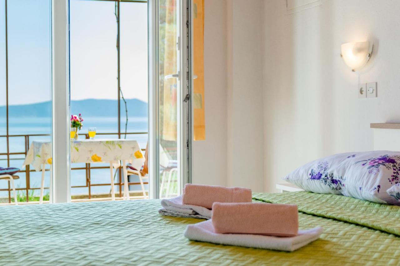 Rooms Sani Brela Rum bild